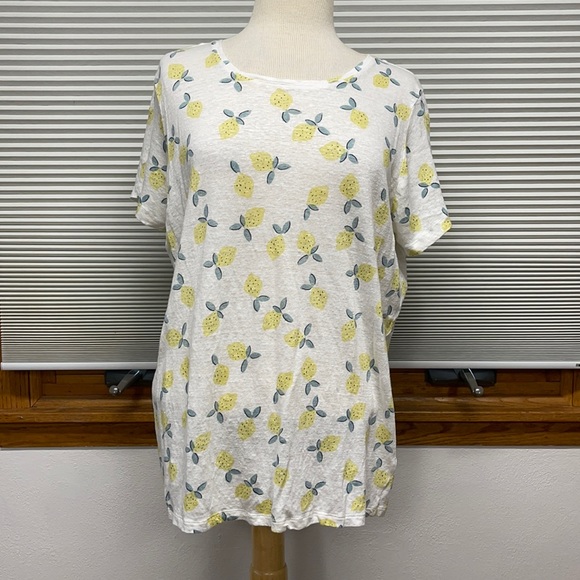 C&C California Tops - C&C California White Linen Lemon Print T-shirt